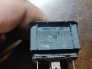 8G0919214 8G0959851 PRZYCISK PODNOSZENIA SZYBY AUDI 80 CABRIO